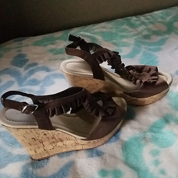 Shoes! - Picture 2 of 7